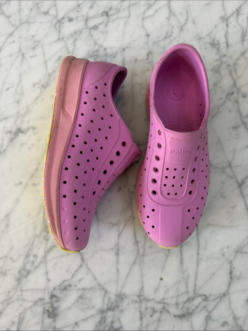 Native Shoes Robbie Sugarlite Slip-On Kids Sz 2 Pink Lightweight Water Shoes
